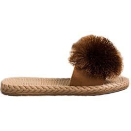 Bestelle Slippers With Pompom brown