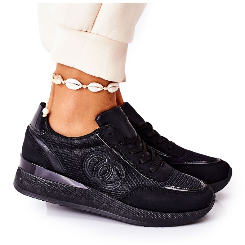 PE1 Women's sports shoes Sneakers Black Under Control