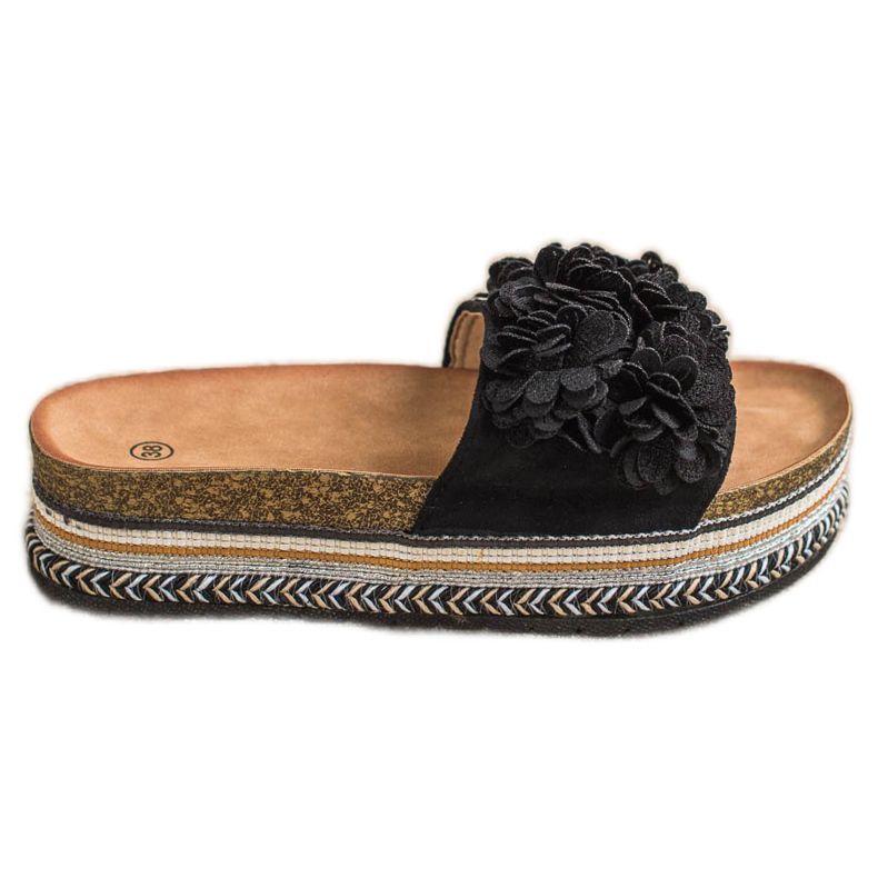 SHELOVET Slippers On The Platform With Ornament black