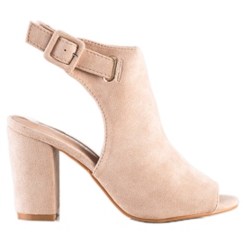 Bestelle Closed Sandals With Buckle beige Bestelle Closed Sandals With Buckle beige