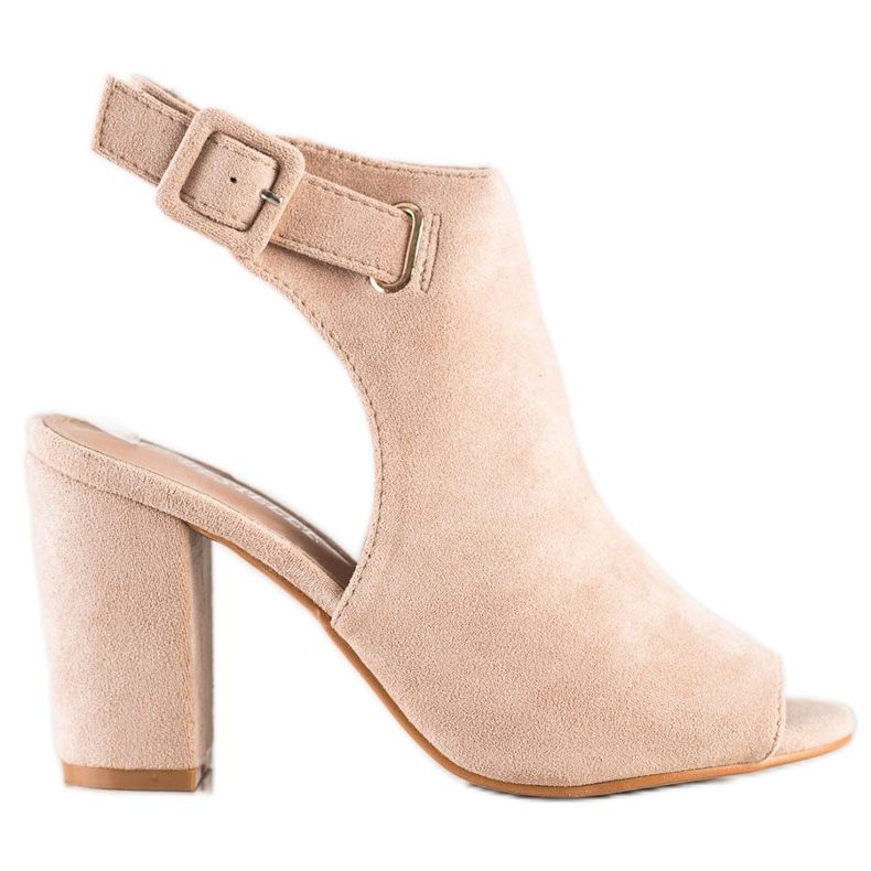 Bestelle Closed Sandals With Buckle beige