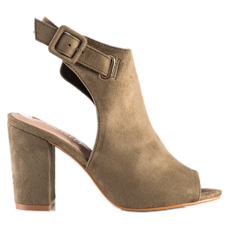 Bestelle Closed Sandals With Buckle green