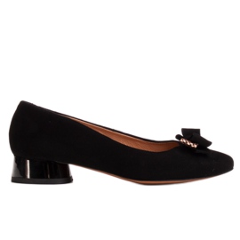 Marco Shoes Black ballerinas with a black lacquer heel