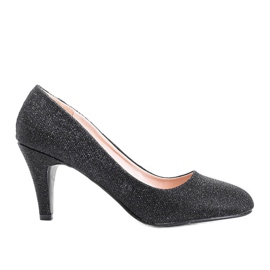 Shiny black pumps on a Zarila stiletto heel