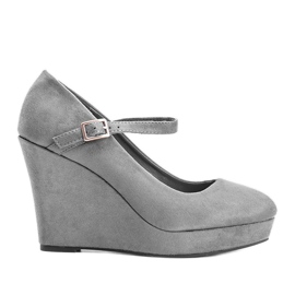 Gray pumps on the Prisca wedge grey