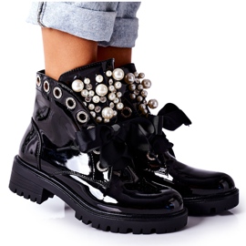 Lacquered Warm Workers With Pearls Black Perla Lacquered Warm Workers With Pearls Black Perla