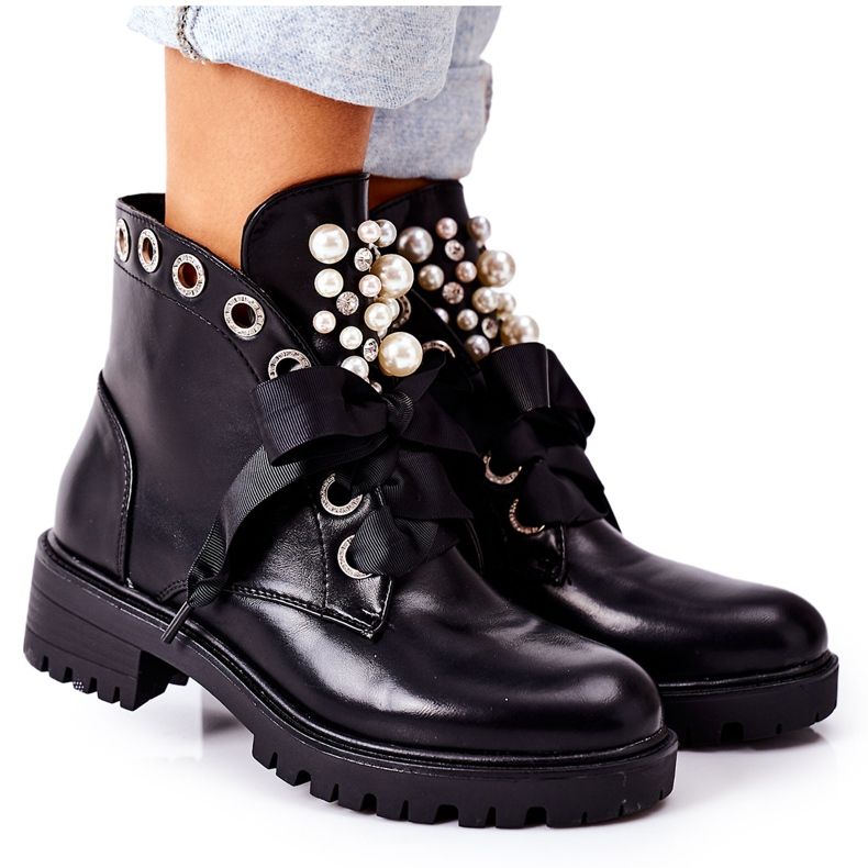 PS1 Warm Workers With Pearls Black Perla