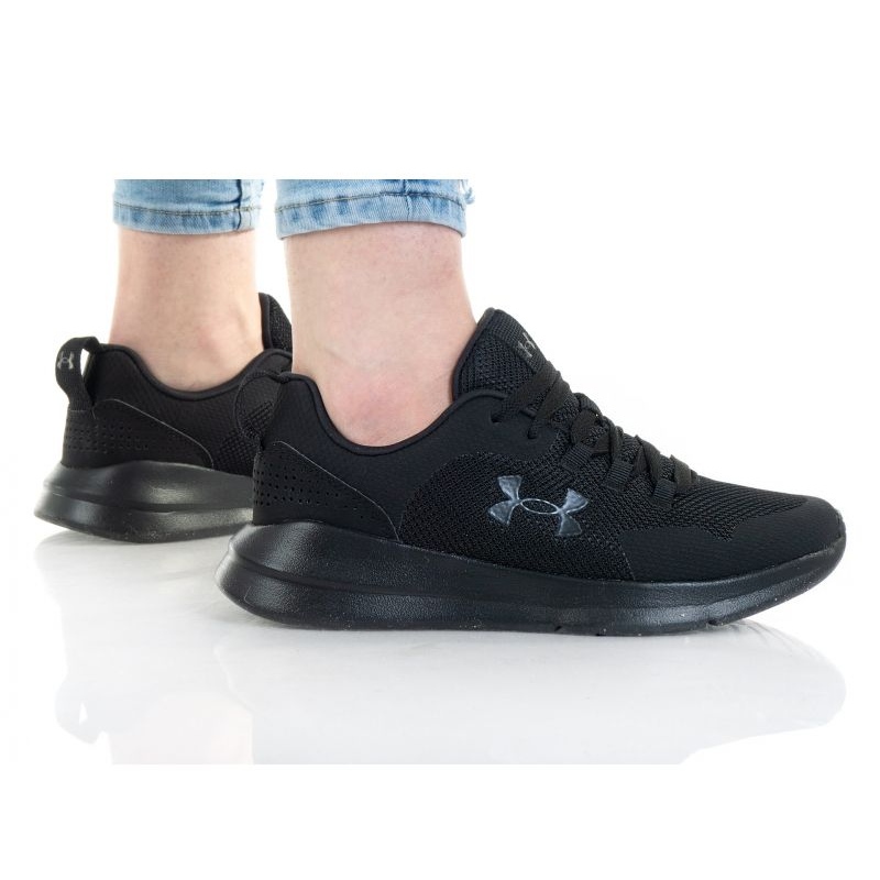 Black under armour top shoes for women