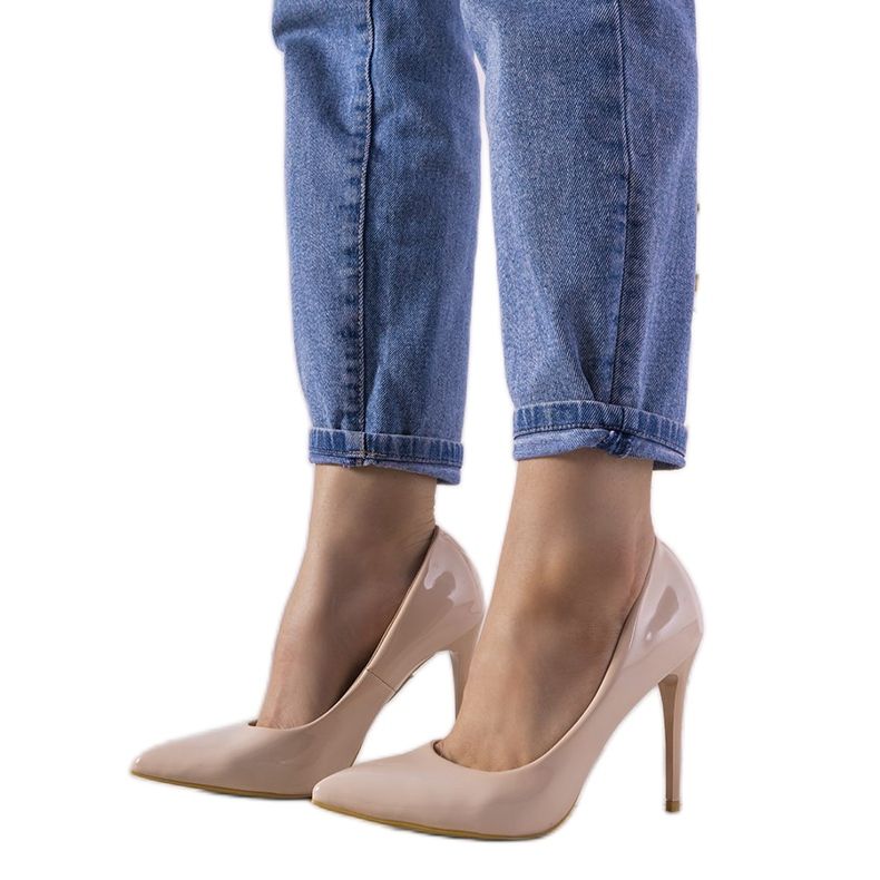 Beige lacquered Ibiza high heels