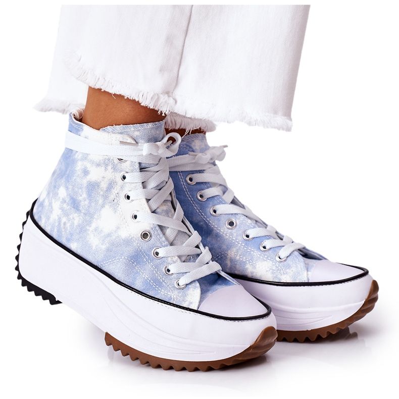 FJ1 Blue Sneakers On The Platform With The Tie-Dye Electric Love Effect white