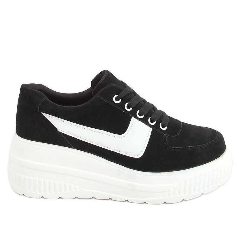 Black E3141 Black sneakers on a high sole
