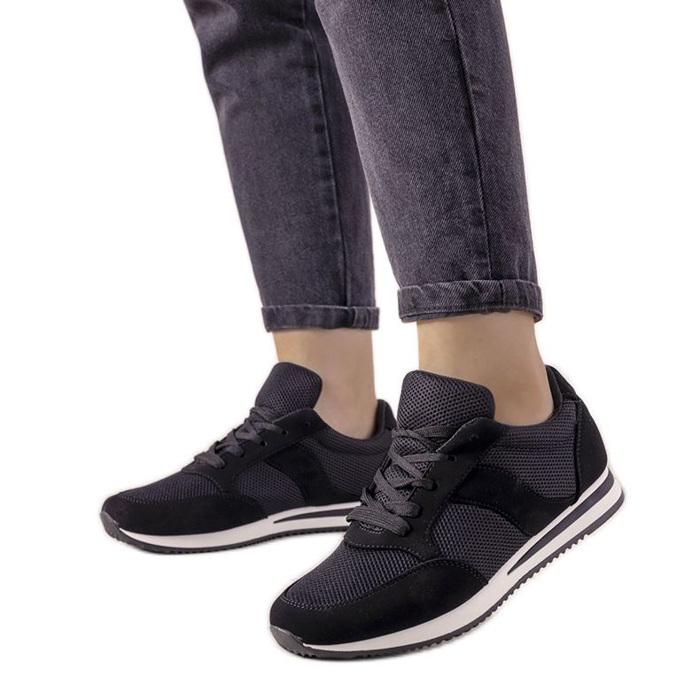 Black Parila sneakers