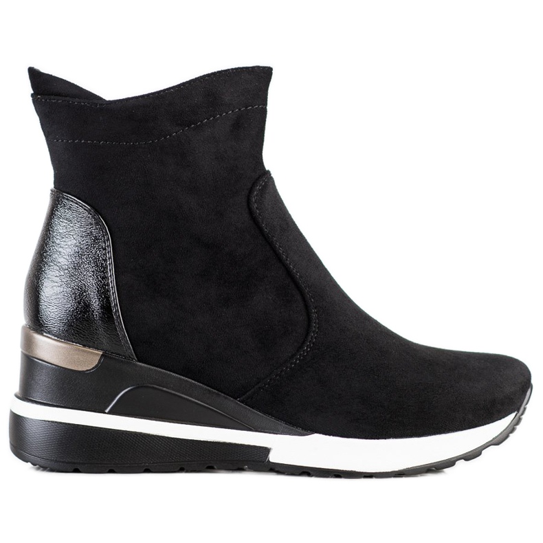 High boots on the wedge VINCEZA black