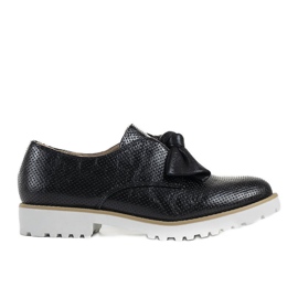 Black brogues with a bow from Hendi Black brogues with a bow from Hendi