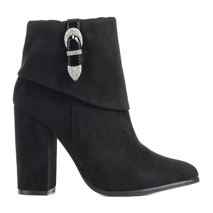 Black elegant boots on the Esgle post