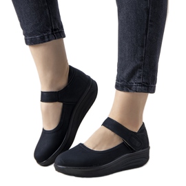 Black shoes on a thick Lumen sole
