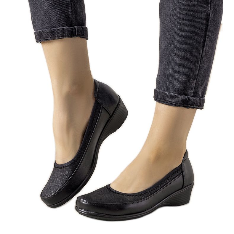 Black shoes on a thick Vontare sole