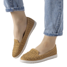 Camel loafers with an openwork Loretta pattern brown