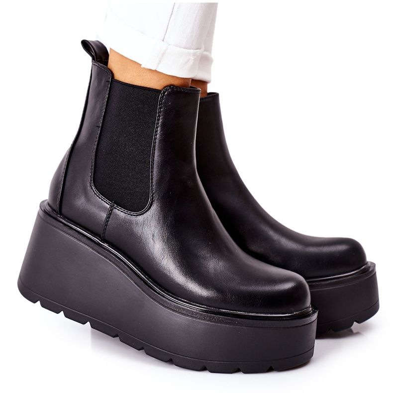 PB1 Black warm boots from Montiano