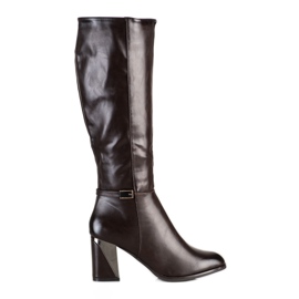 SHELOVET Elegant Brown Boots On A Pillar