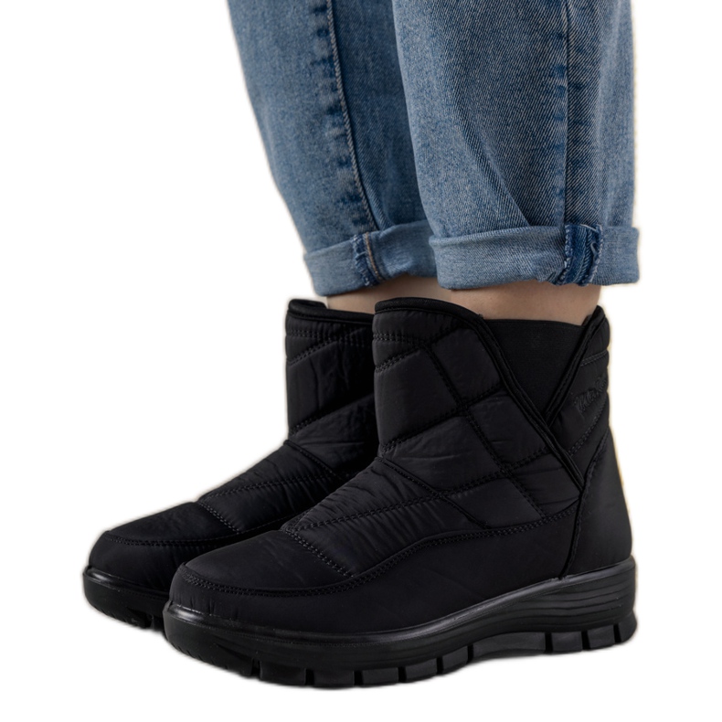 Black women's snow boots from Trens