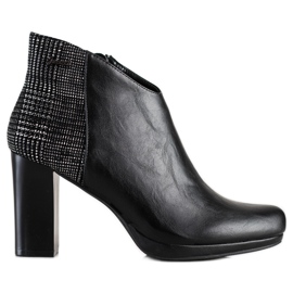 SHELOVET Short Booties On A Post black