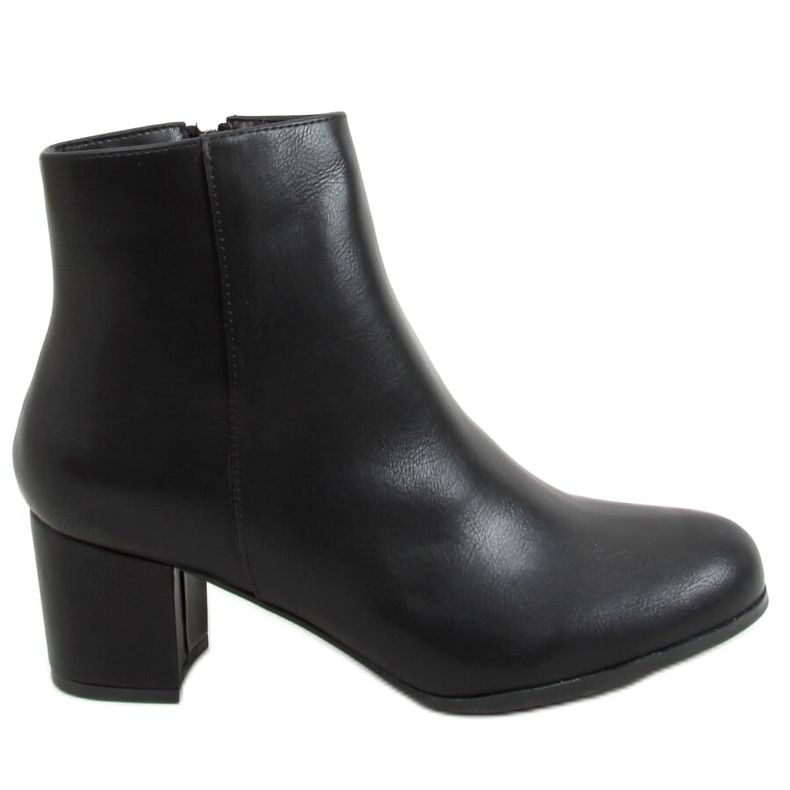 Black low-heeled boots MM6265-1 Black