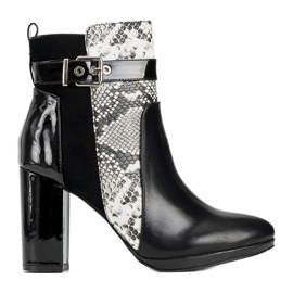 Black ankle boots on the Peggie post