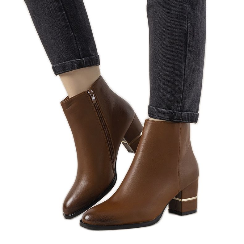 Brown classic boots on the Arteaga post Brown classic boots on the Arteaga post