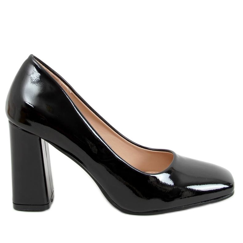 Pumps on the black post S-1008 Black
