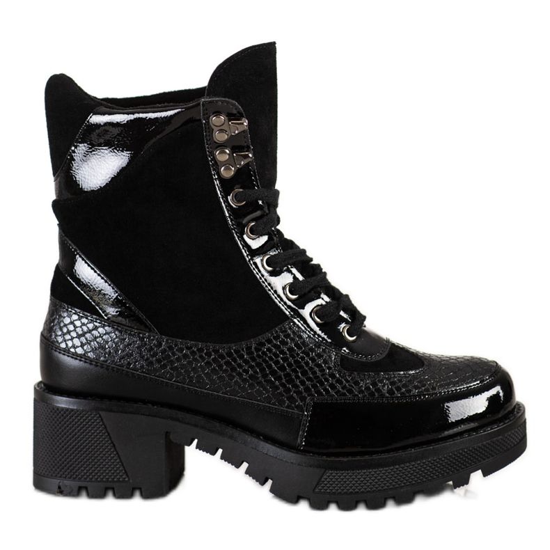 Janessa Black Fashion Workers