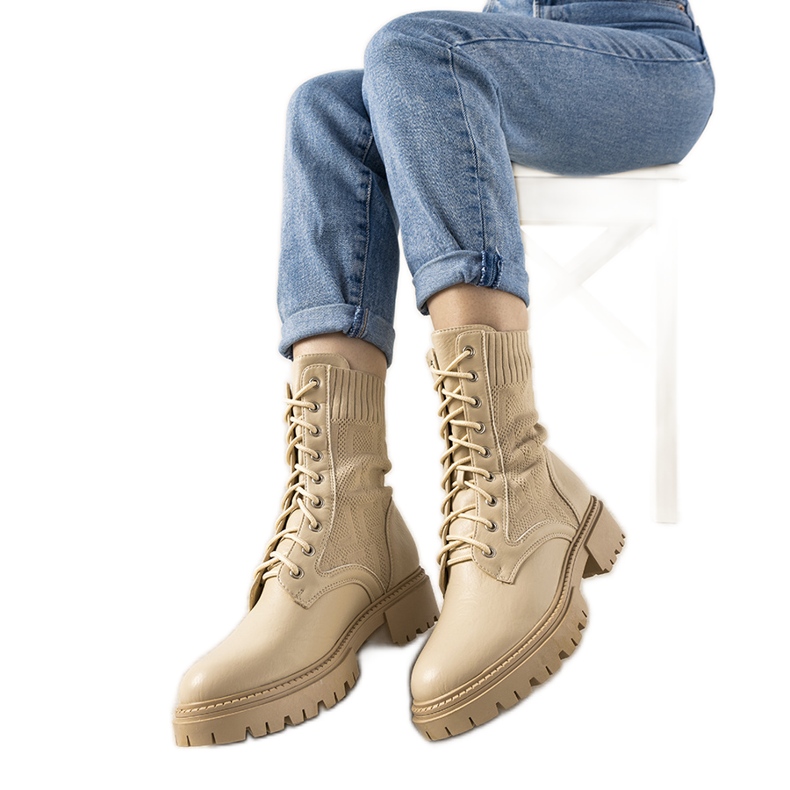Naturis beige women's hiking boots
