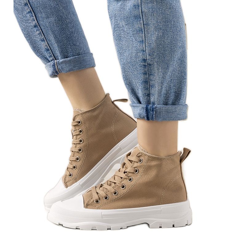 Sanabria women's beige sneakers
