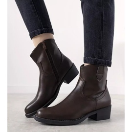 Classic women's brown boots from Malika