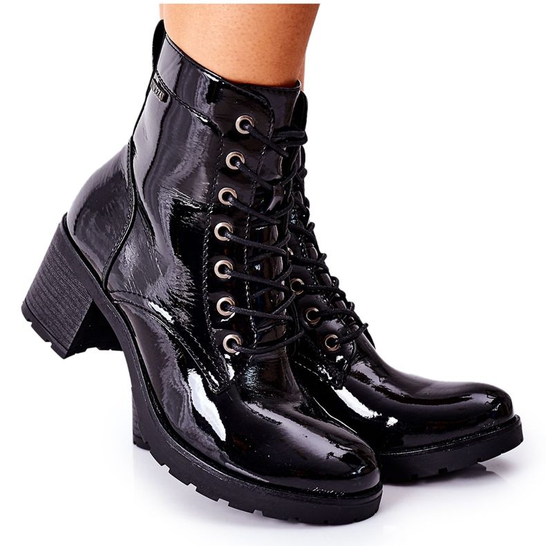 Vinceza Women's Boots On a Heel Warm Lacquered Black Dunaff