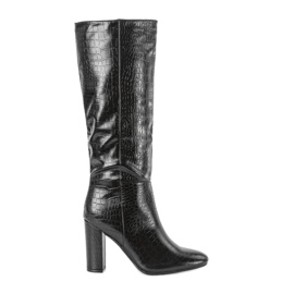 Black boots with crocodile pattern Pho Black boots with crocodile pattern Pho