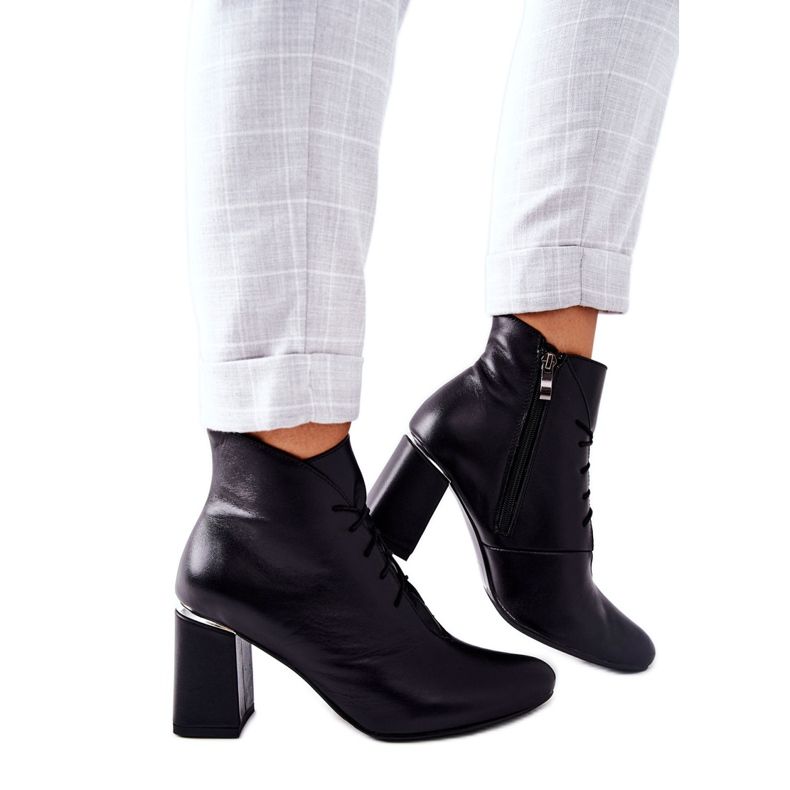 PA2 Women's leather boots on a black heel PA2 Women's leather boots on a black heel
