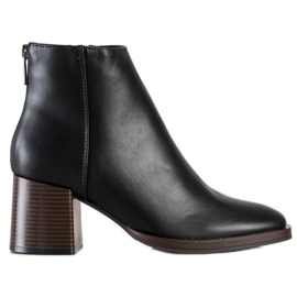 Classic Sergio Leone boots black