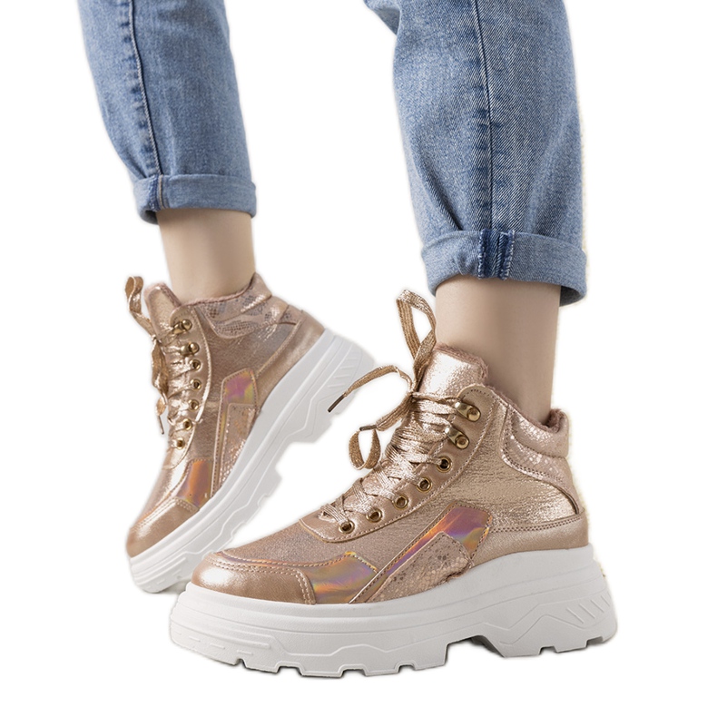 Pink Doyon winter sneakers