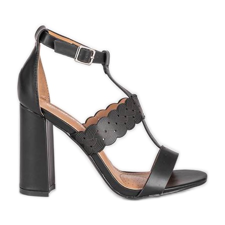 Black sandals on the Like A Woman post