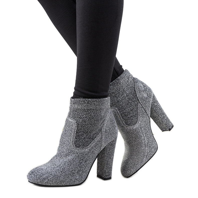 Silver shiny ankle boots on the Birgit post