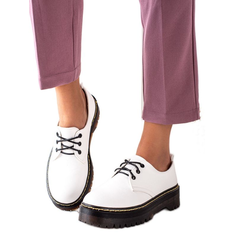 Sweet Shoes White Brogues On The Platform