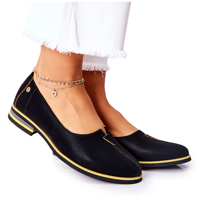 Maciejka Black Leather Shoes 05035-07 yellow