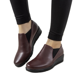 Burgundy brogues on the wedge Salas red
