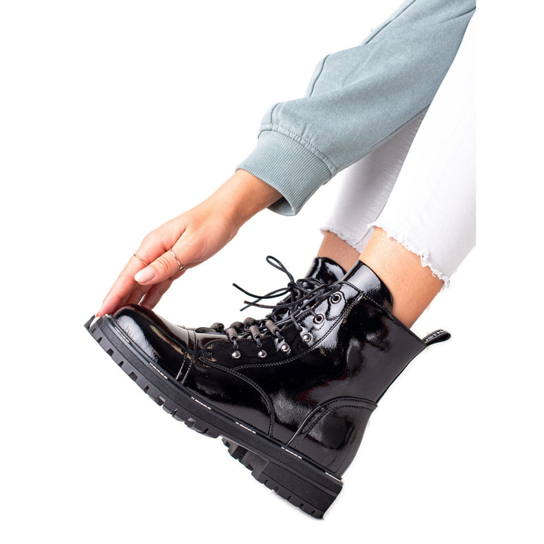 Elegant leather boots ARTIKER black
