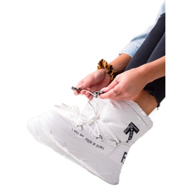Shimmering VINCEZA snow boots white