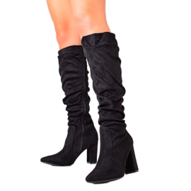 TRENDI Stylish boots with a pleated upper black