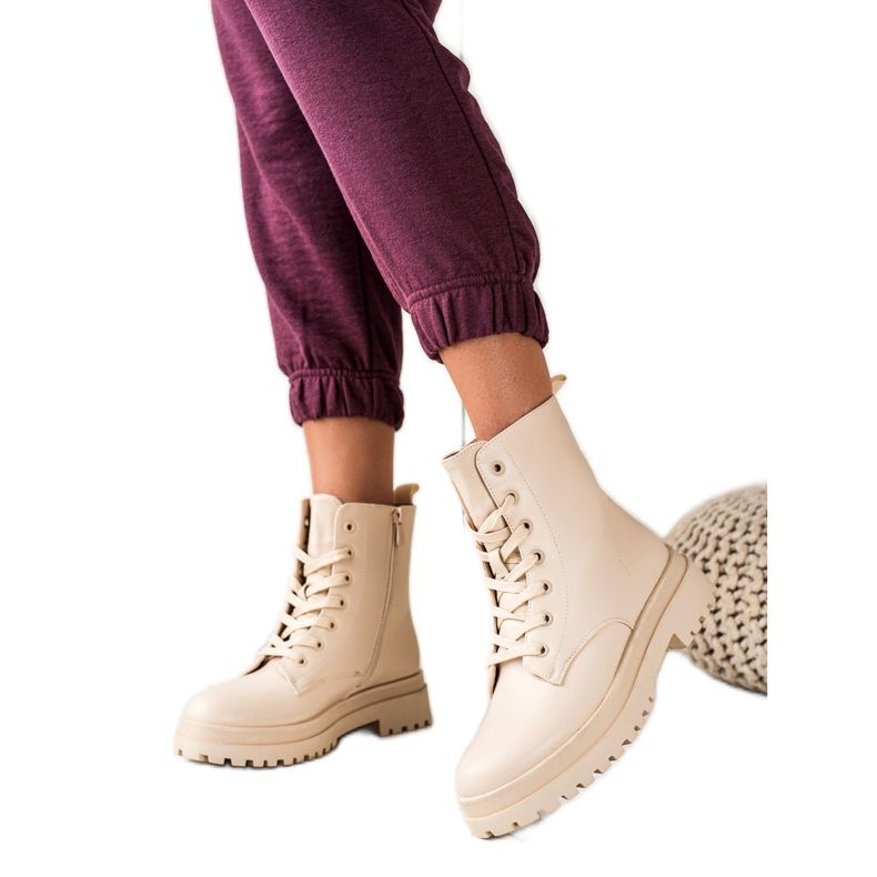 Bestelle Classic Beige Traper Boots