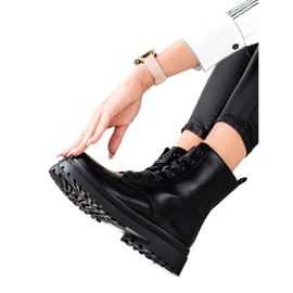 Bestelle Classic Black Trappers Boots