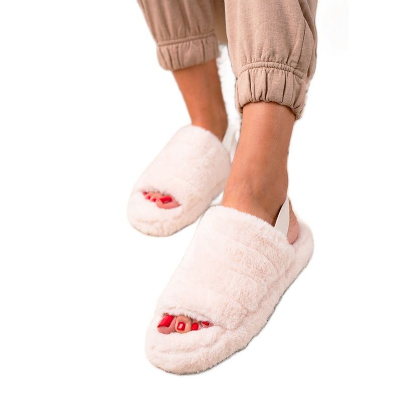TRENDI Beige slippers with an elastic band
